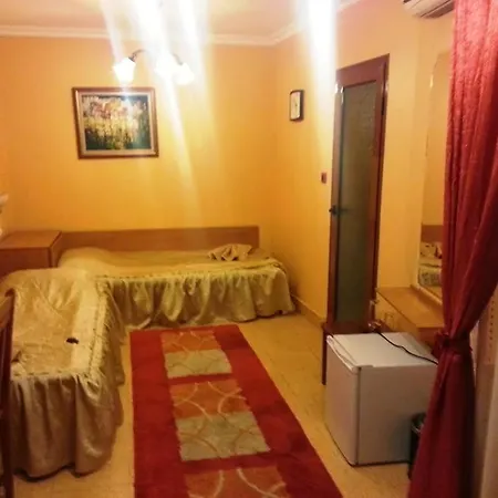 Family Silvestar Hotel