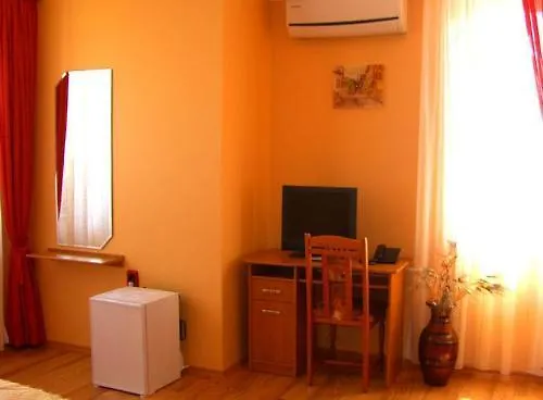 Family Silvestar Hotel