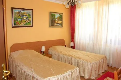 Family Silvestar Hotel