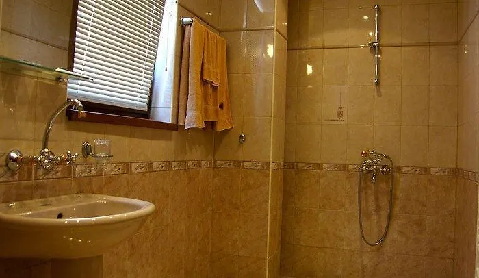 Family Silvestar Hotel