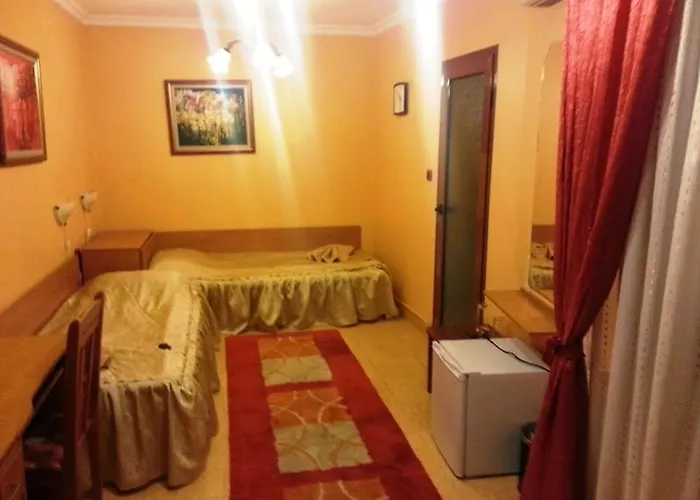 Family Silvestar Hotel